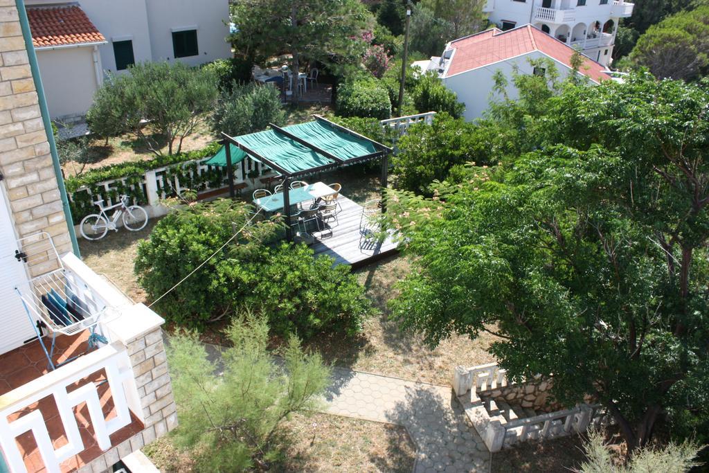 Apartments Tatjana Pag Town Exterior foto