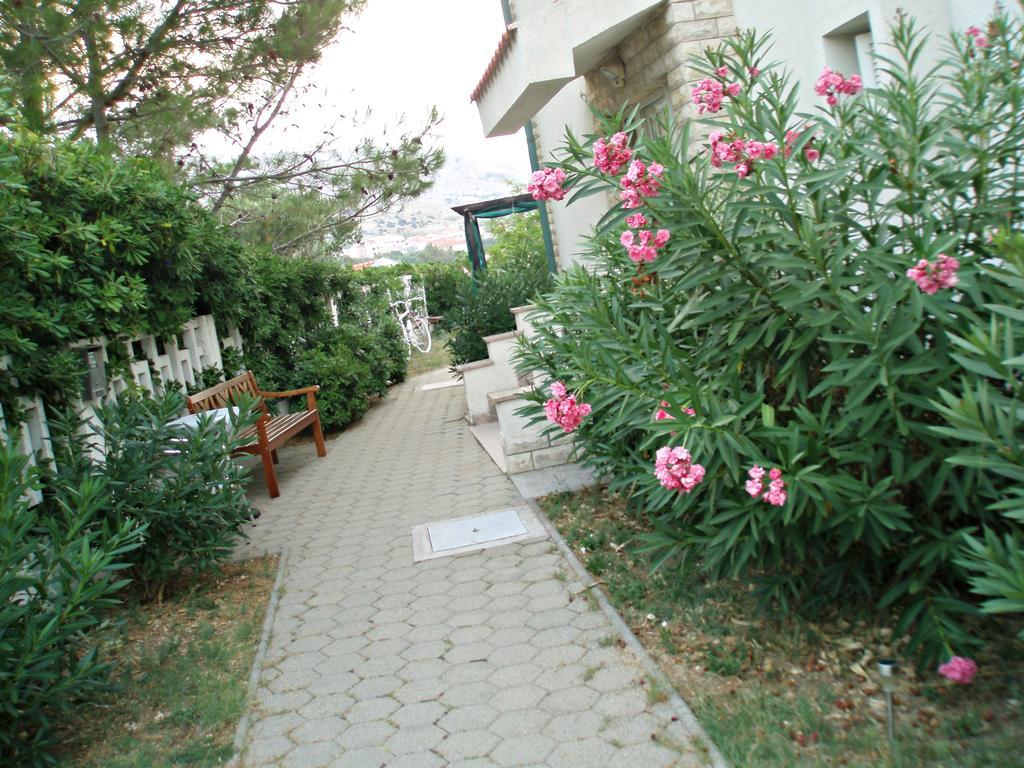 Apartments Tatjana Pag Town Exterior foto